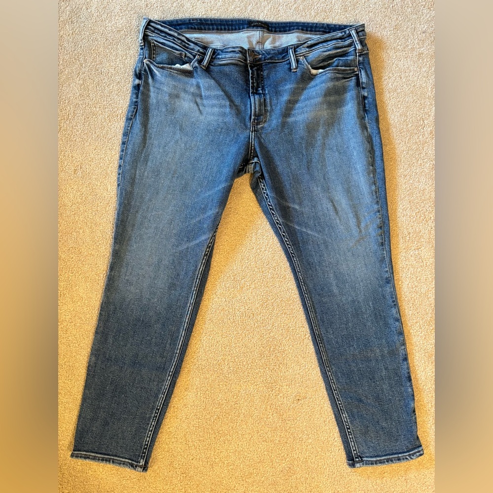 Women’s Silver Most Wanted Skinny Jeans Size 24